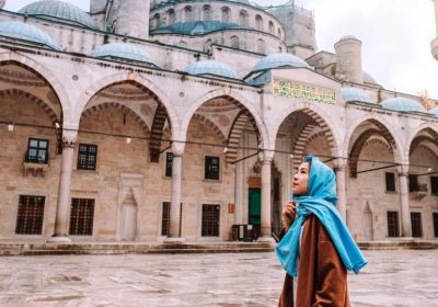 Mosque Etiquette in Turkey: How to Visit Respectfully